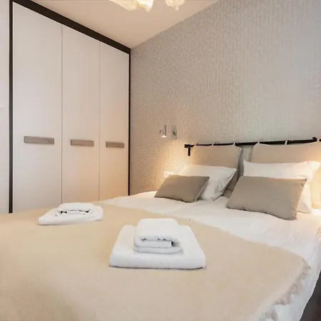 Flatbook - Center Torunska 145,167 * Gdańsk