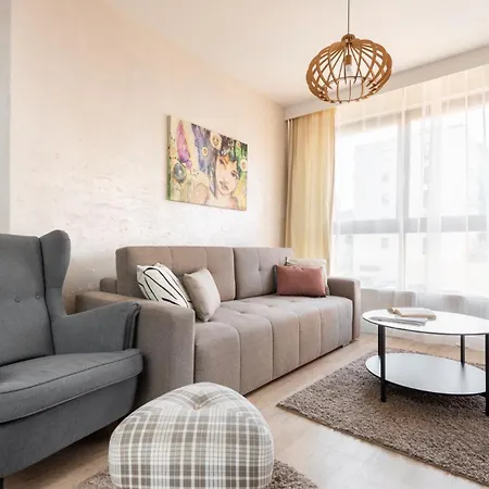 Flatbook - Center Torunska 145,167 Apartman