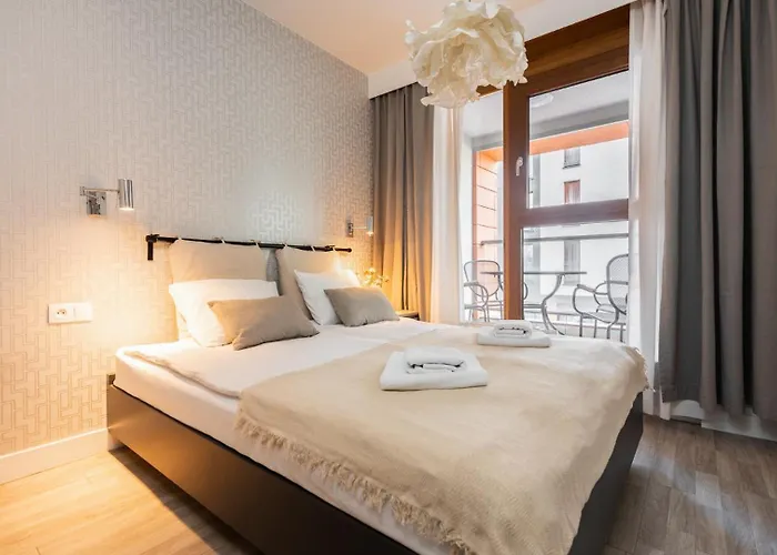 Flatbook - Center Torunska 145,167 *