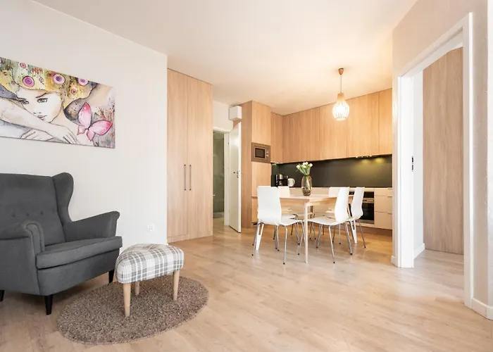 Flatbook - Center Torunska 145,167 *