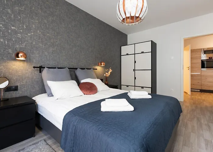 Flatbook - Center Torunska 145,167