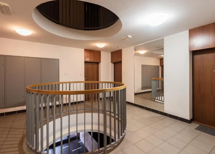 Flatbook - Center Torunska 145,167 *